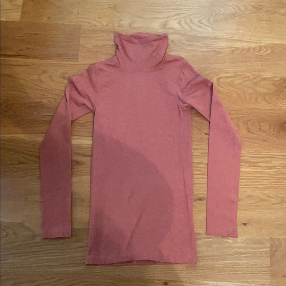 Lululemon Turtleneck